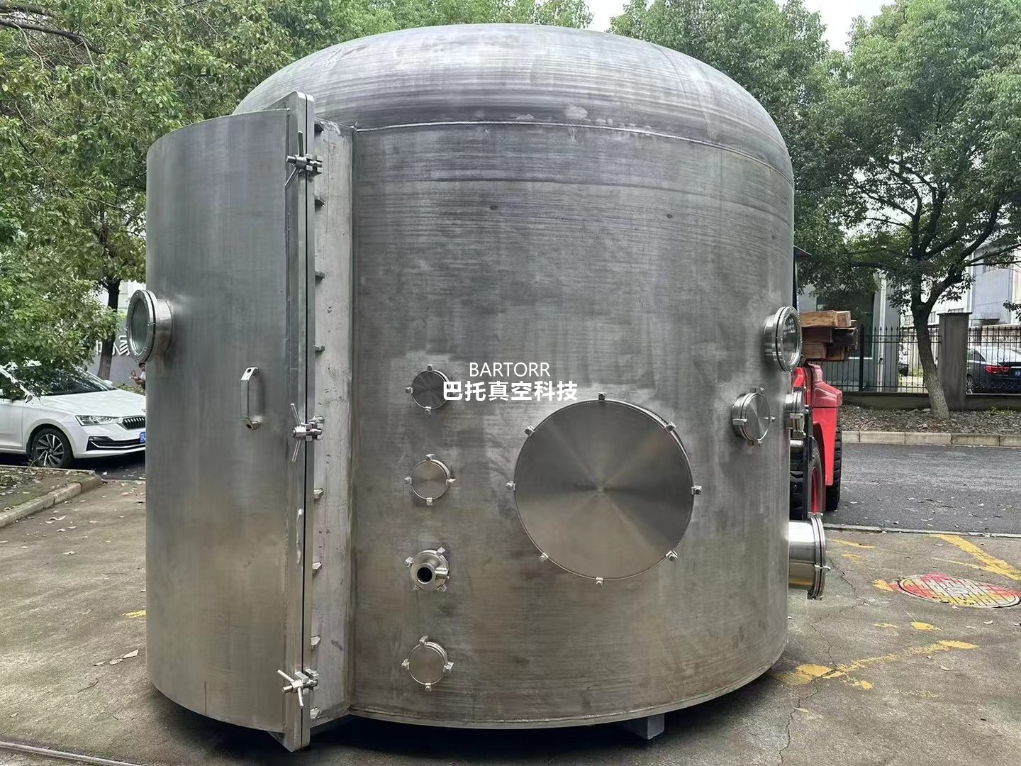 大型真空腔體
